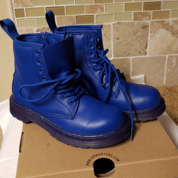girls dr martens size 1